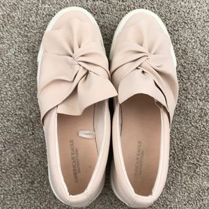 EUC AE slip on sneakers size 8